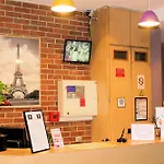 Absolute Republique Hotel