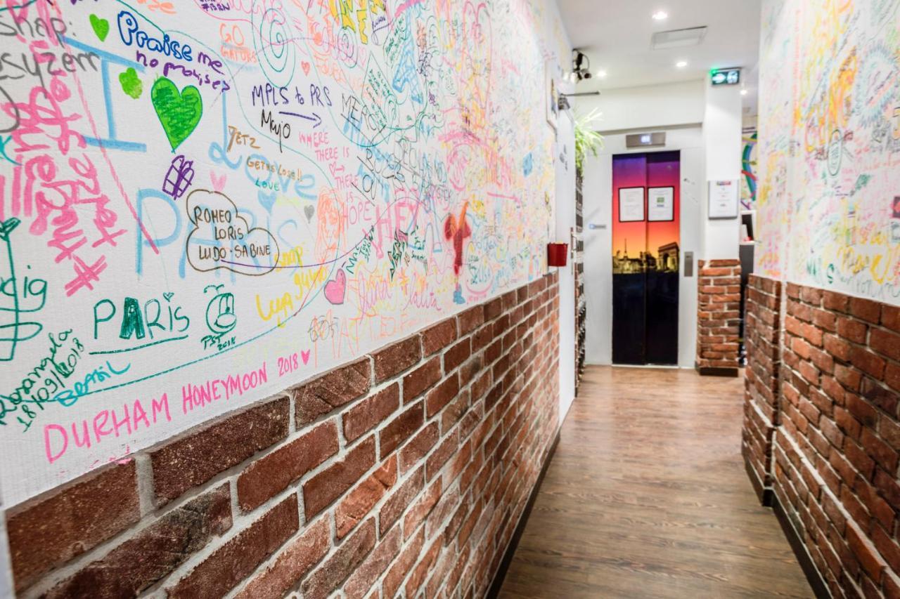 Hotel Absolute République 2*