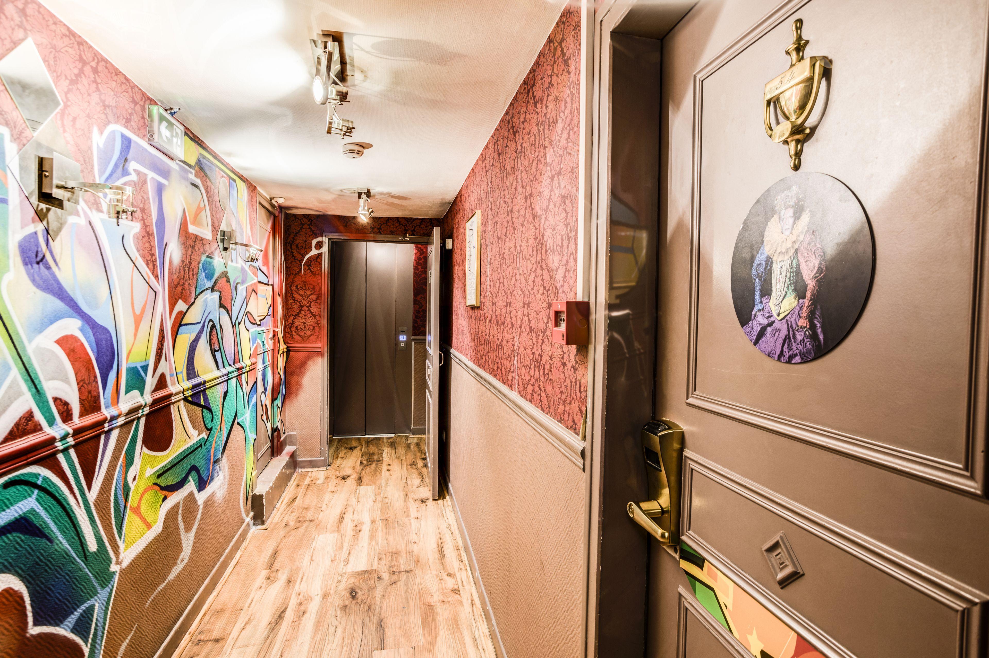 Absolute Republique Paris