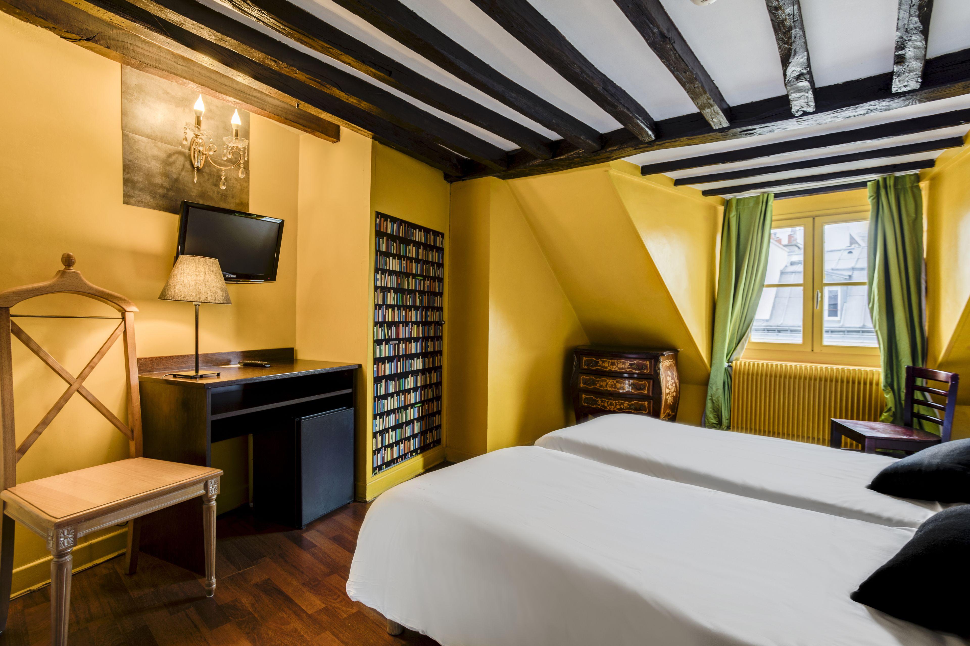 Absolute Republique 2* Paris