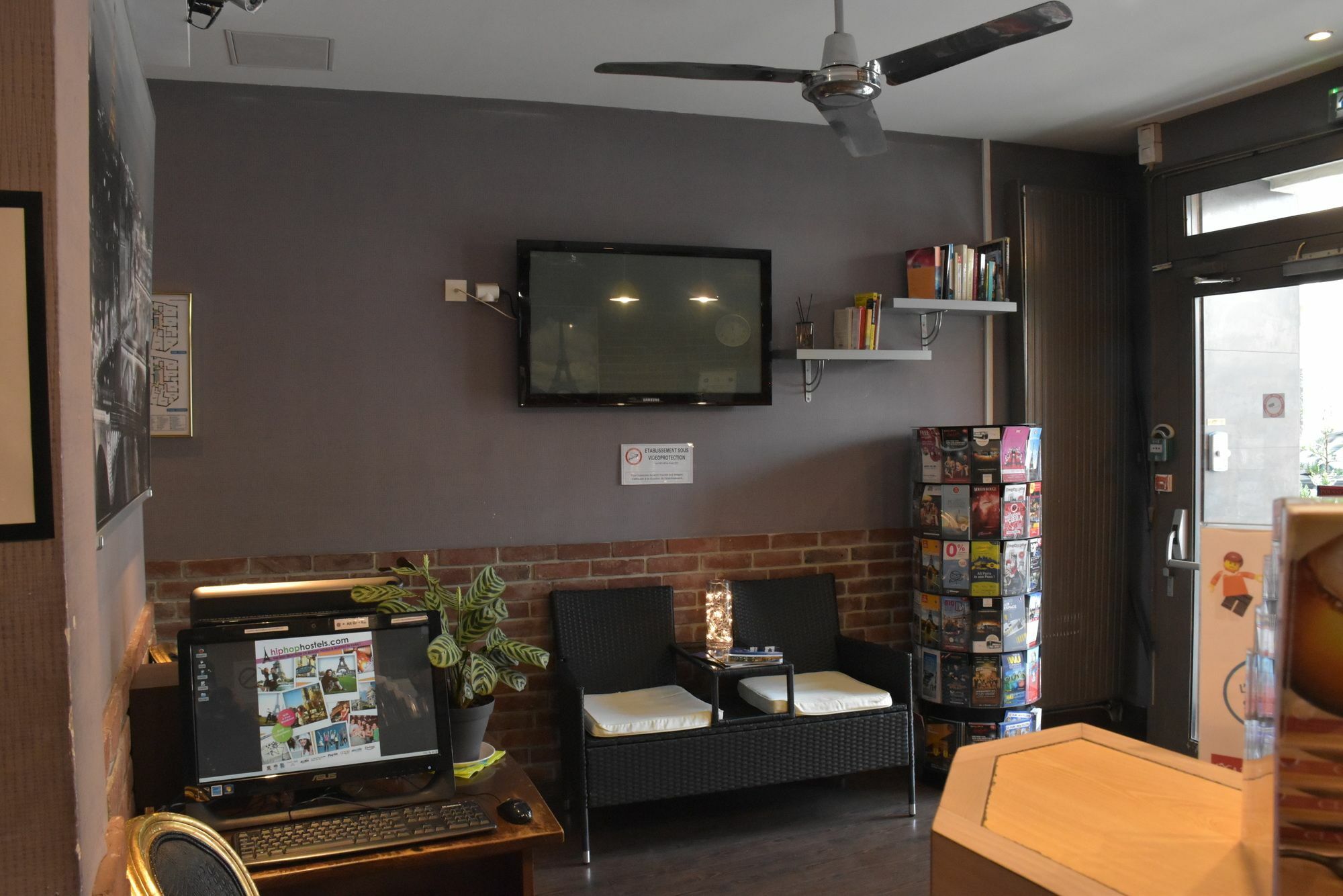 Absolute Republique Hotel Paris