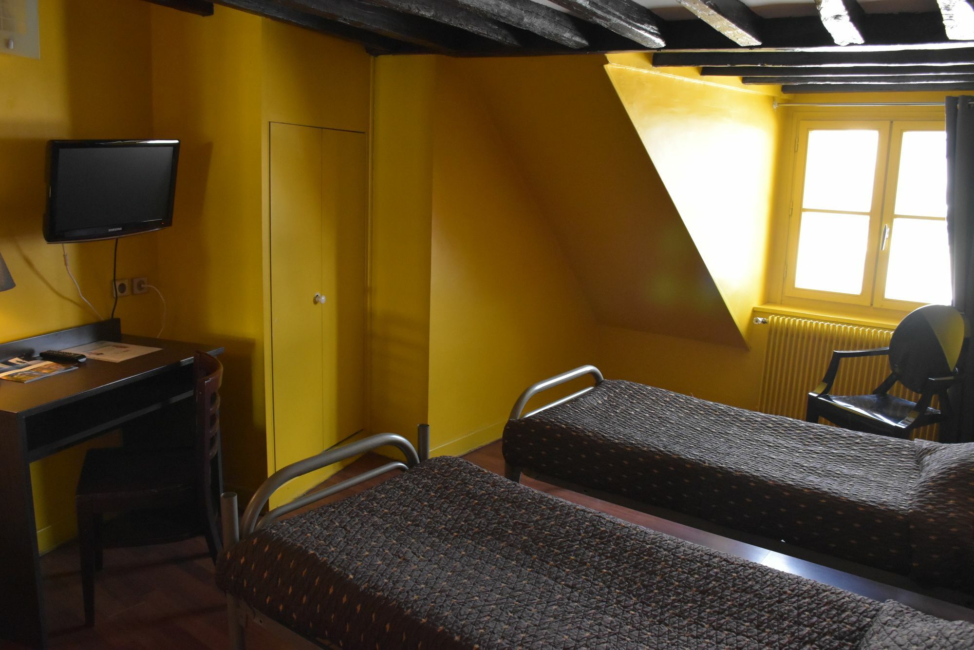 Absolute Republique Hotel Paris