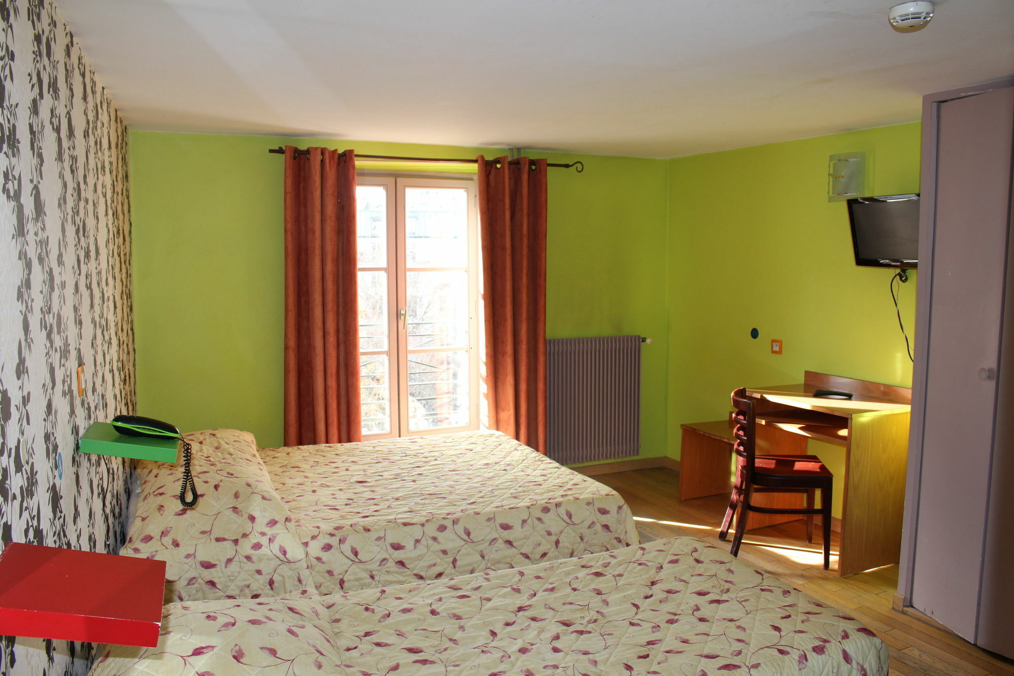 Hotel Absolute Republique Paris