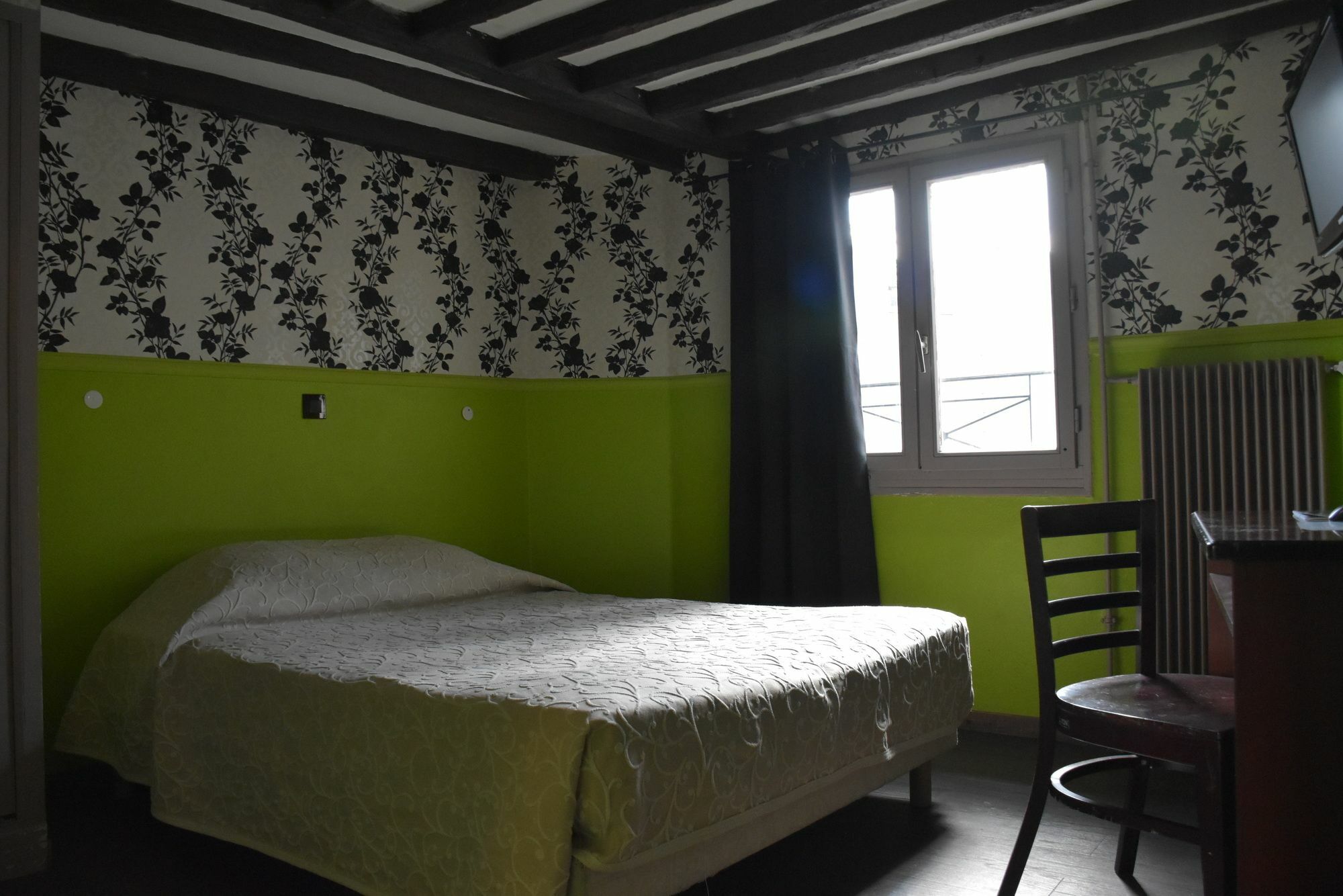 Hotel Absolute Republique Paris